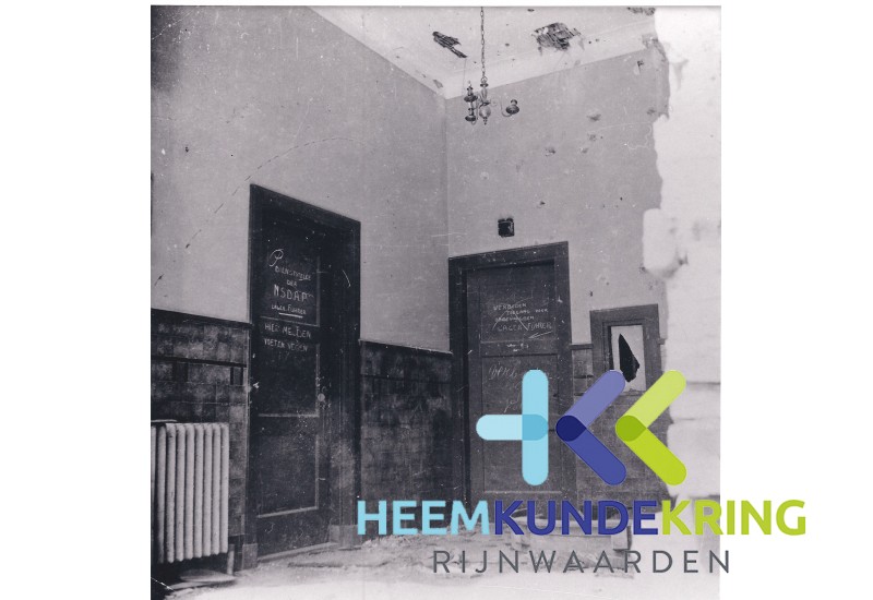 Pannerden In het gemeentehuis 1945 Coll. J.van Ingen